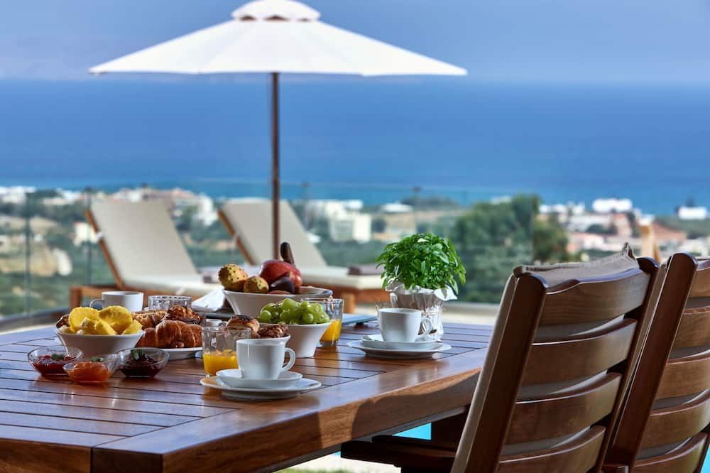 Photo of Patio Balcony in Vathianos Kampos