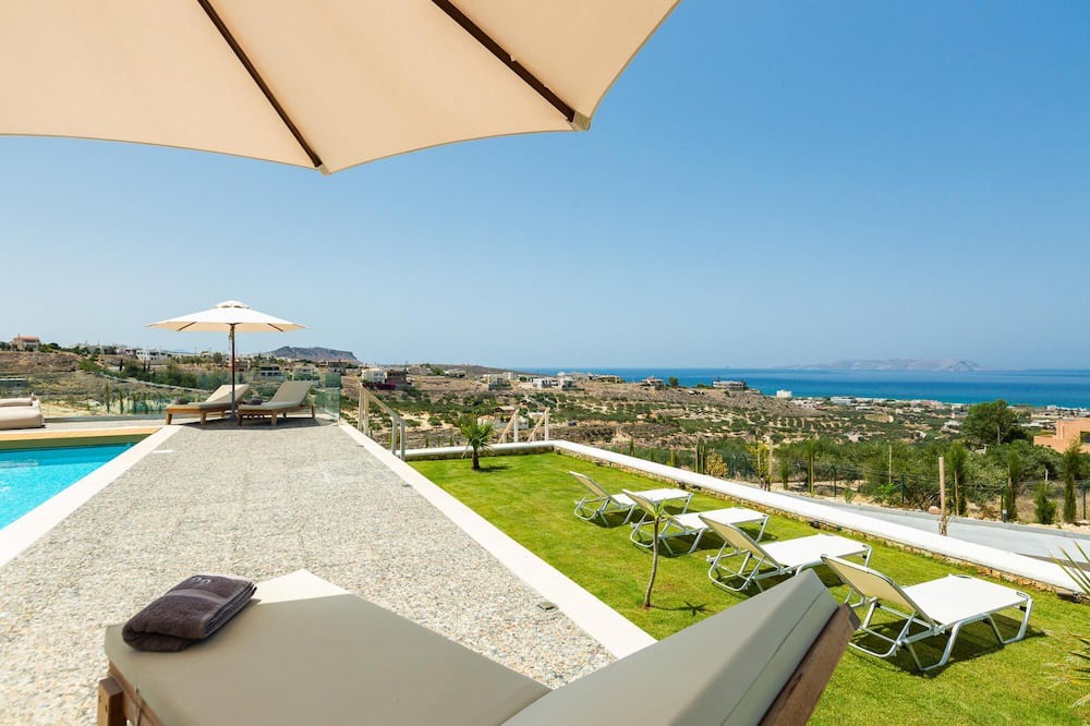 Photo of Patio Balcony in Vathianos Kampos