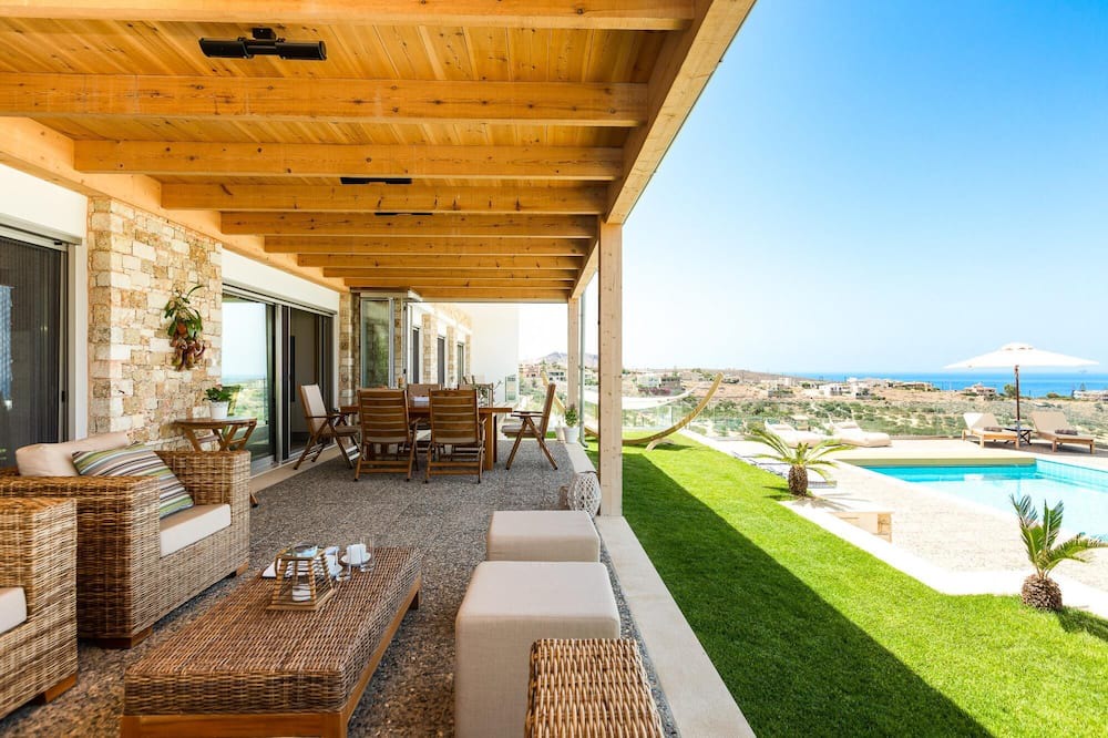 Photo of Patio Balcony in Vathianos Kampos