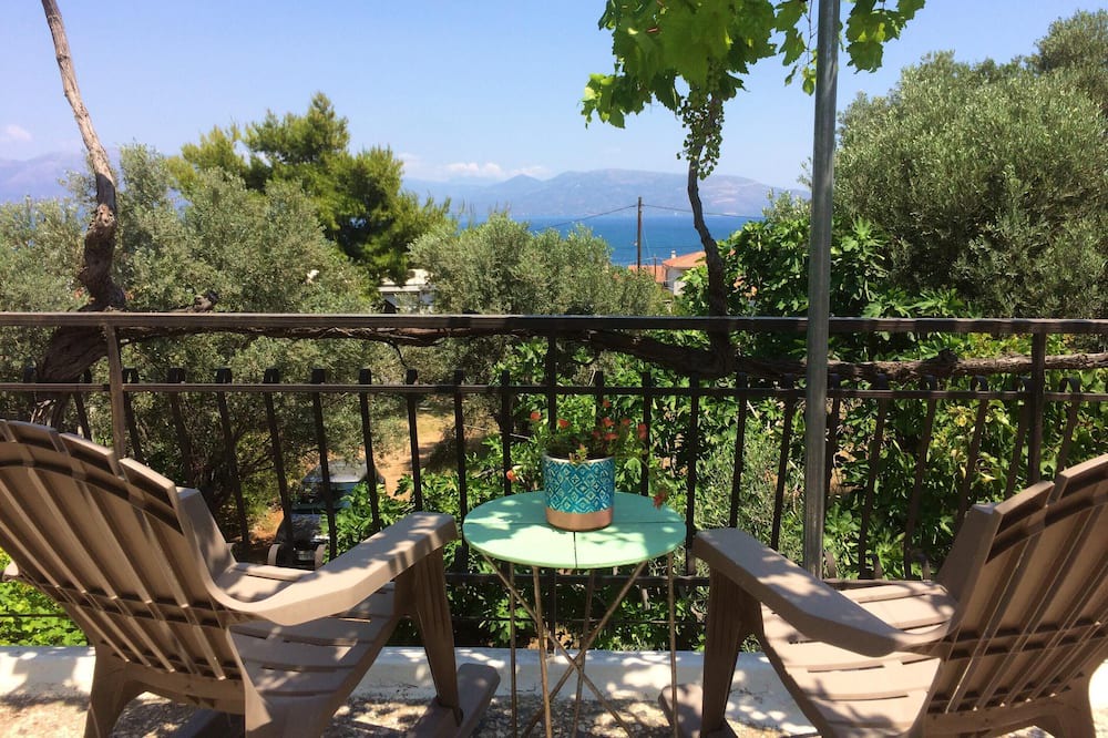 Photo of Patio Balcony in Agii Apostoli