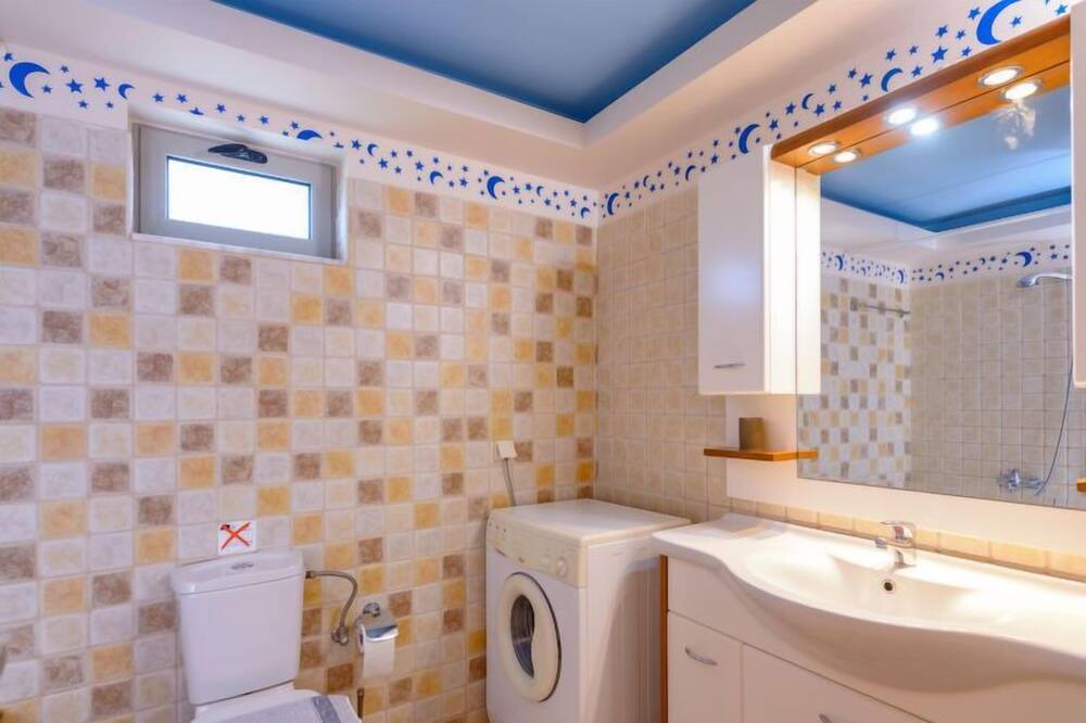 Photo of Bathroom in Agios Nikolaos