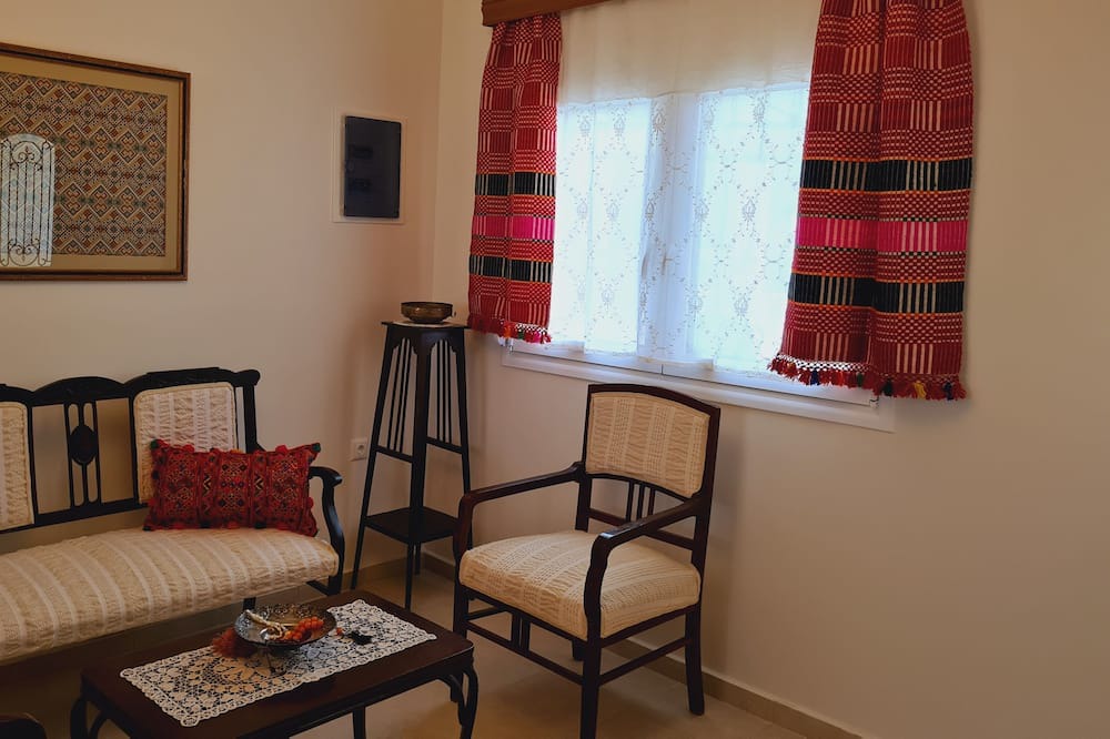 Photo of Livingroom in Anogia