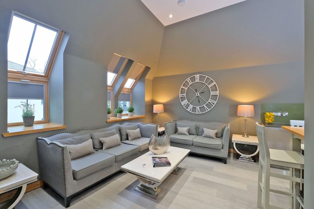 Photo of Livingroom in Bieldside