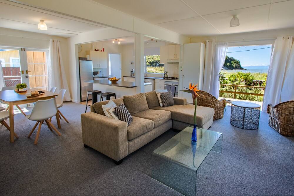 Photo of Livingroom in Puponga