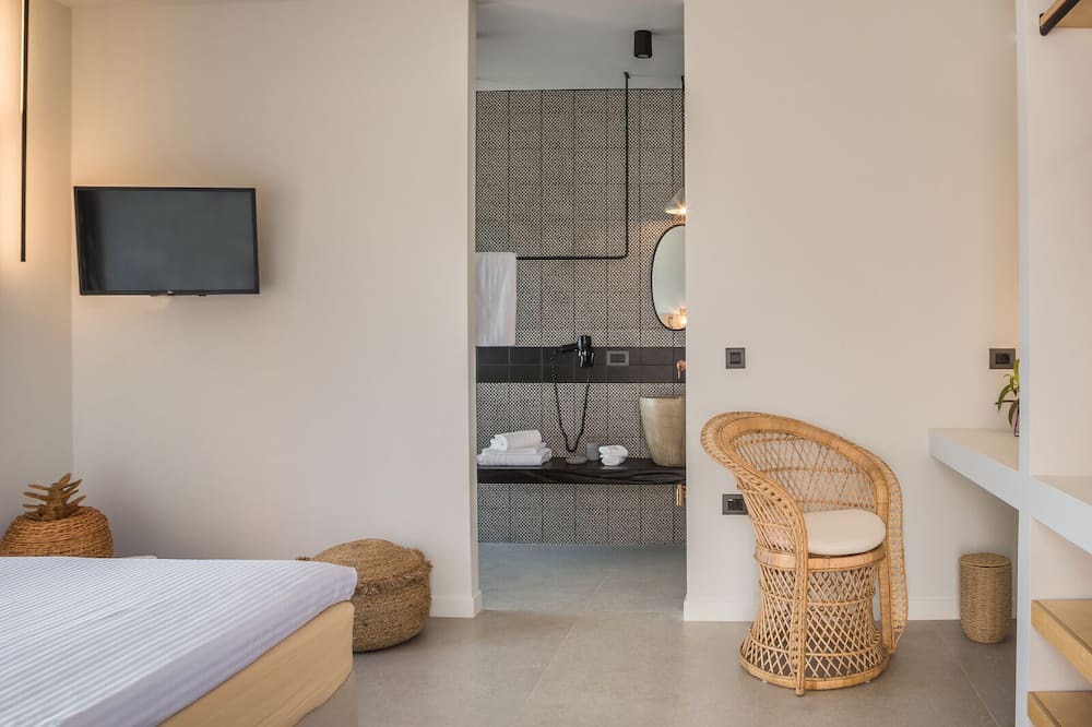 Photo of Bedroom in Khelmata