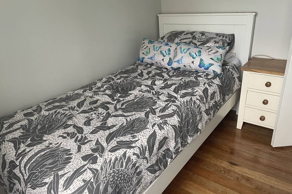 Photo of Bedroom in Onerahi