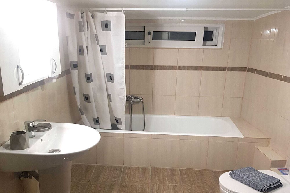 Photo of Bathroom in Koroni