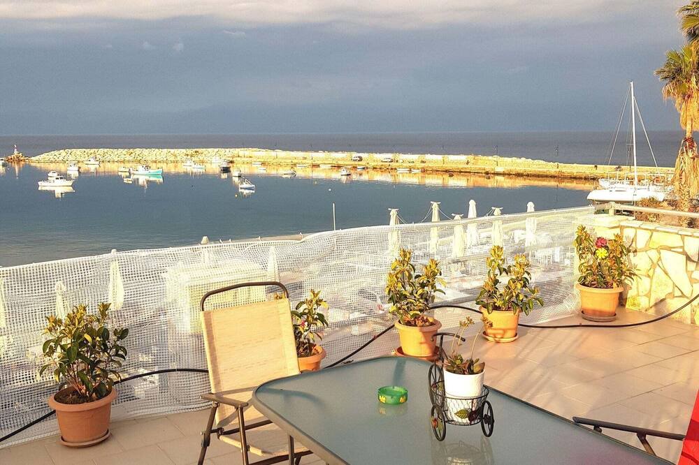 Photo of Patio Balcony in Koroni