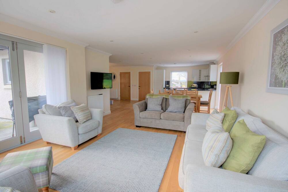 Photo of Livingroom in Tain