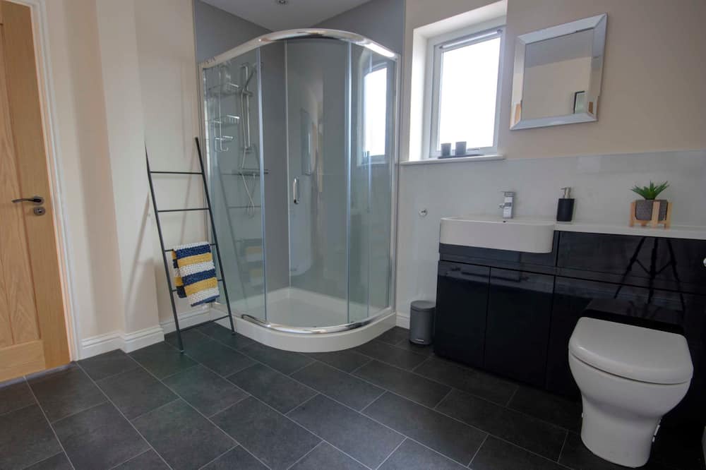 Photo of Bathroom in Tain