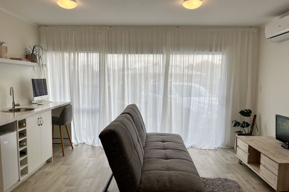 Photo of Livingroom in Papamoa Beach