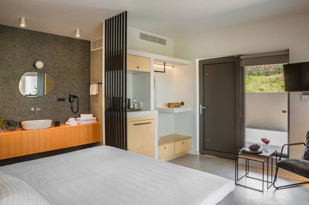 Photo of Bedroom in Khelmata