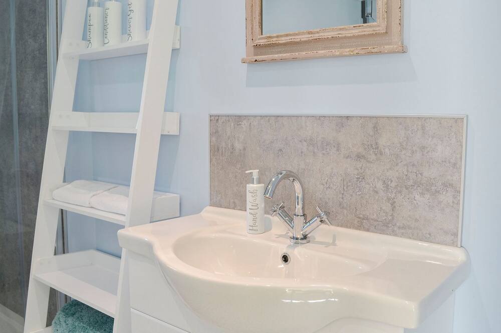 Photo of Bathroom in Castle Douglas