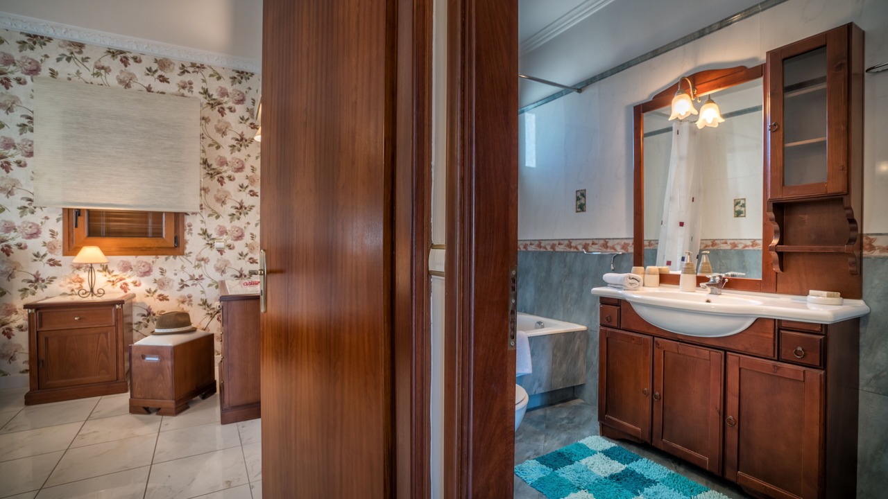 Photo of Bathroom in Tsilivi
