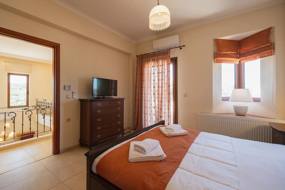 Photo of Bedroom in Galatas