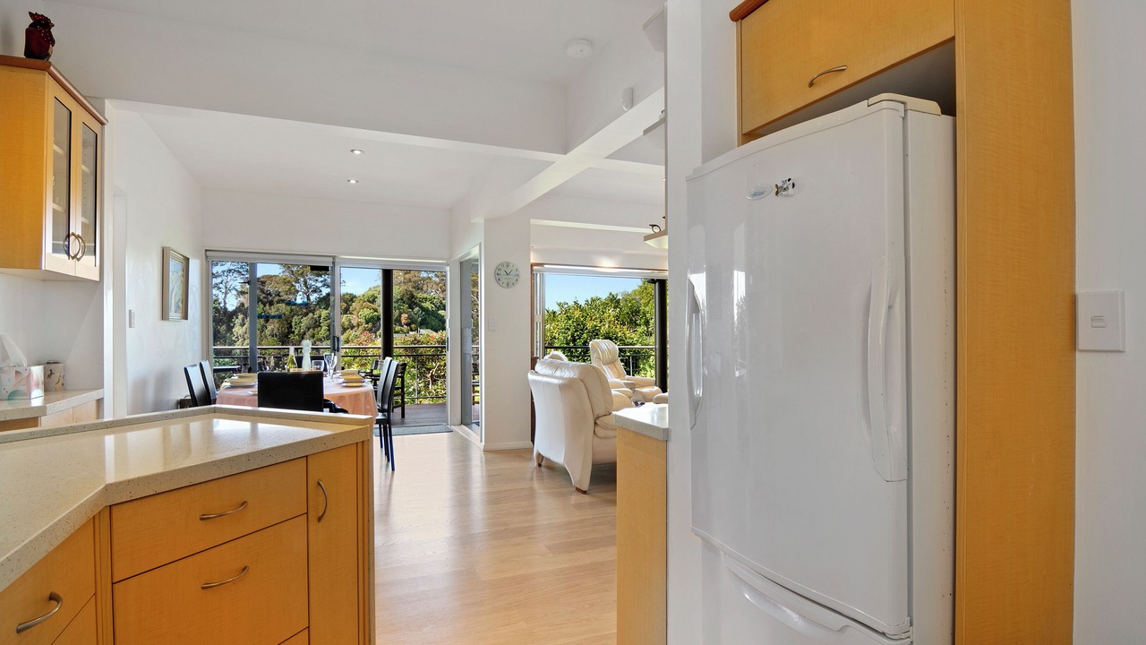 Photo of Kitchen in Ngaio Bay