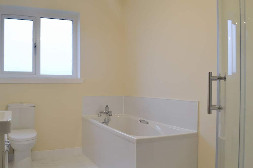 Photo of Bathroom in Whaligoe