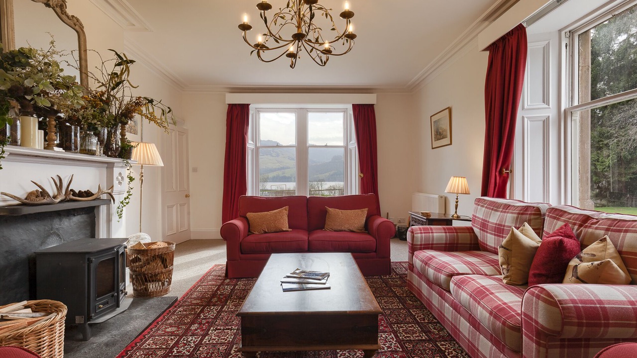 Photo of Livingroom in Lochearnhead