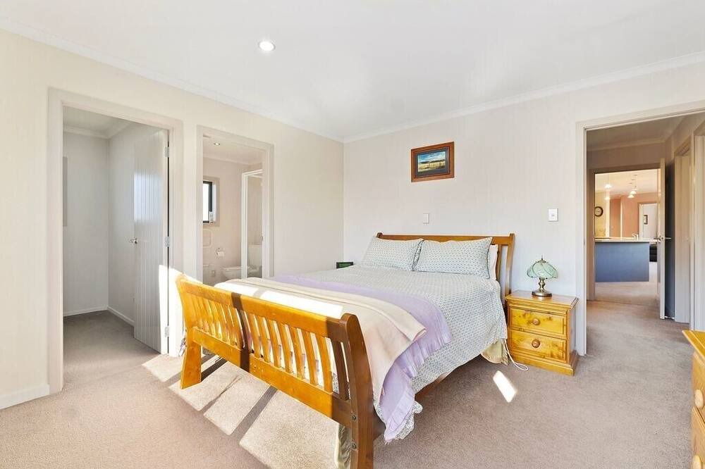 Photo of Bedroom in Lowburn
