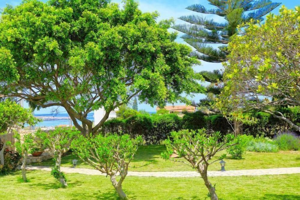 Photo of Outdoor in Karteros