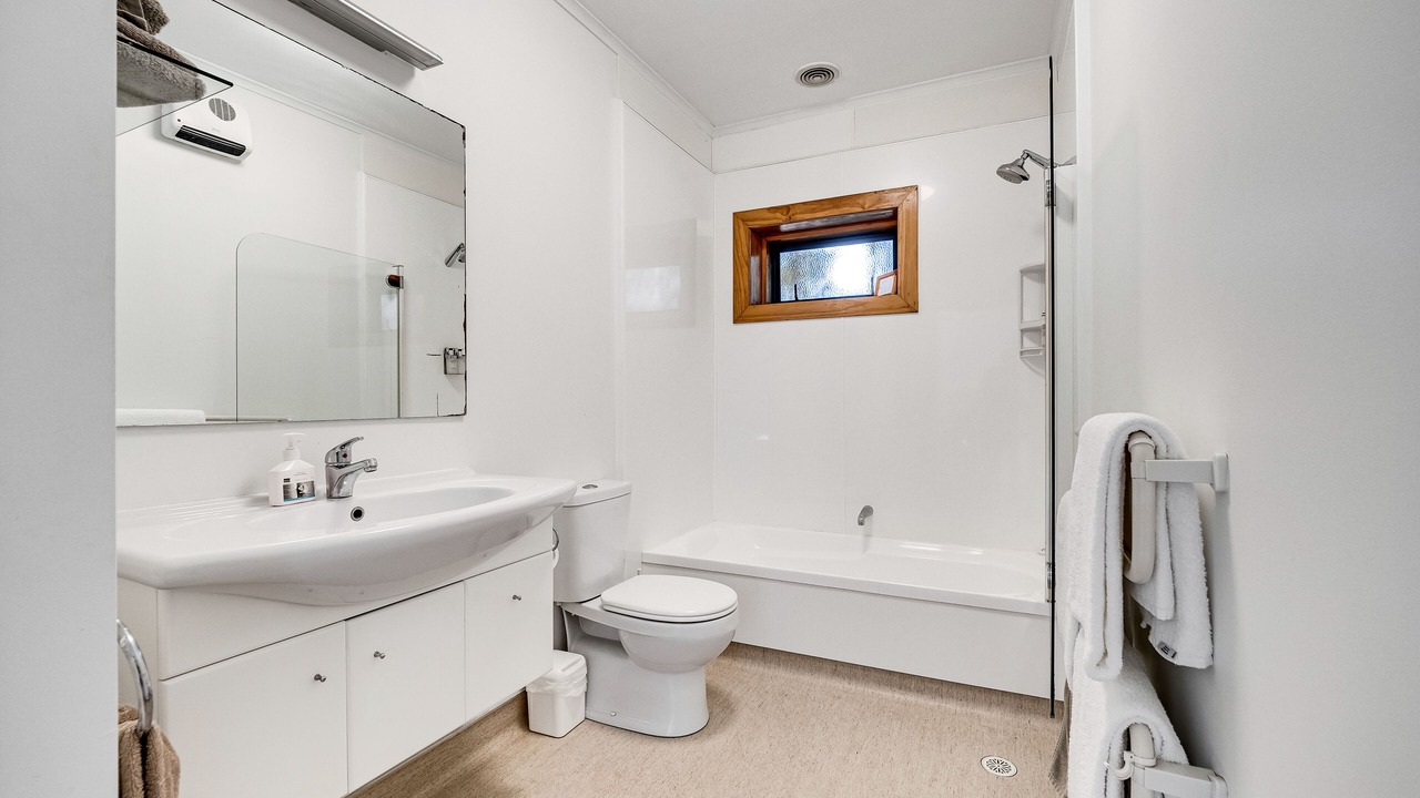 Photo of Bathroom in Hokitika