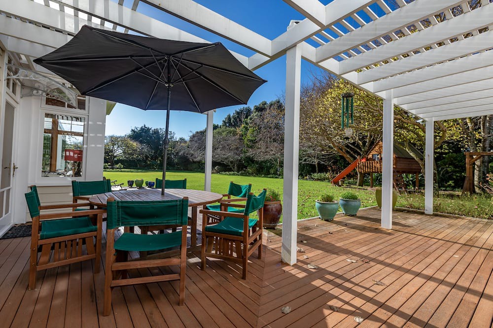 Photo of Patio Balcony in Waikanae
