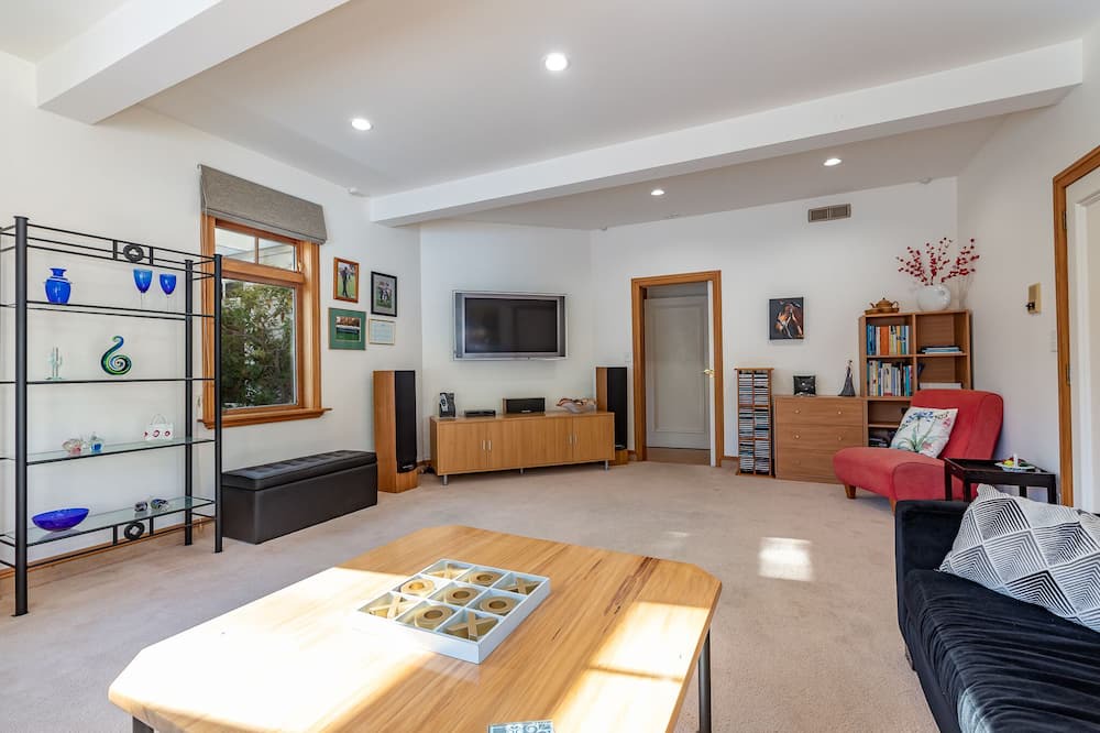 Photo of Livingroom in Waikanae