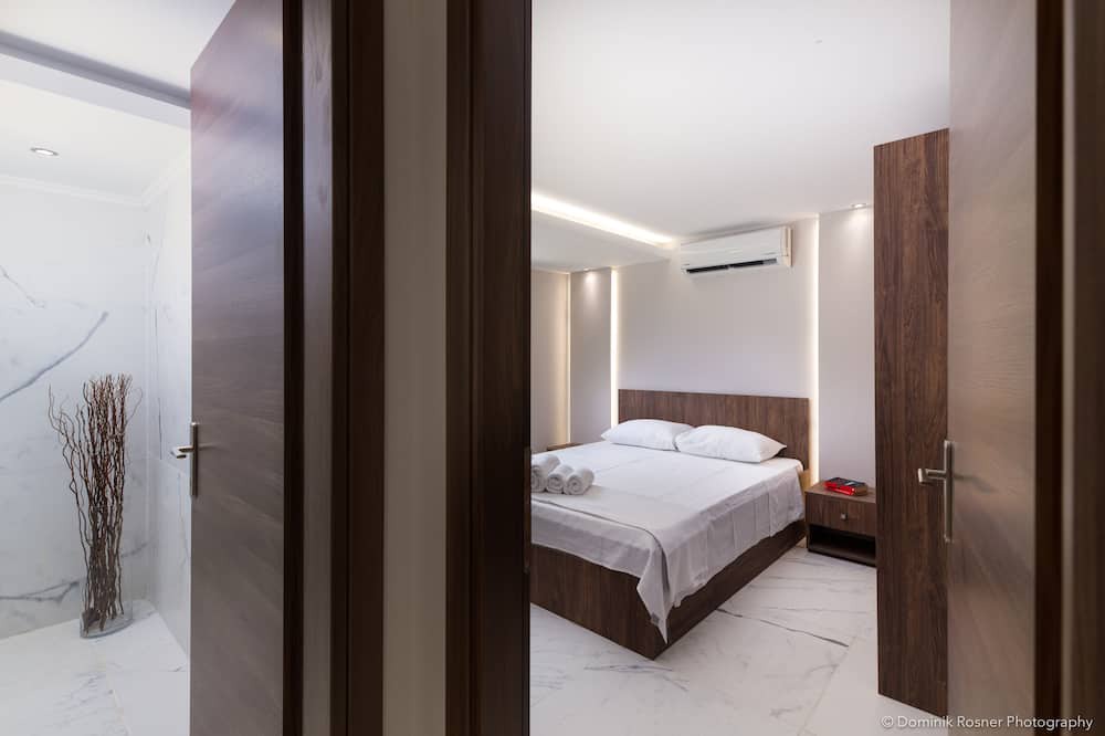 Photo of Bedroom in Alonia
