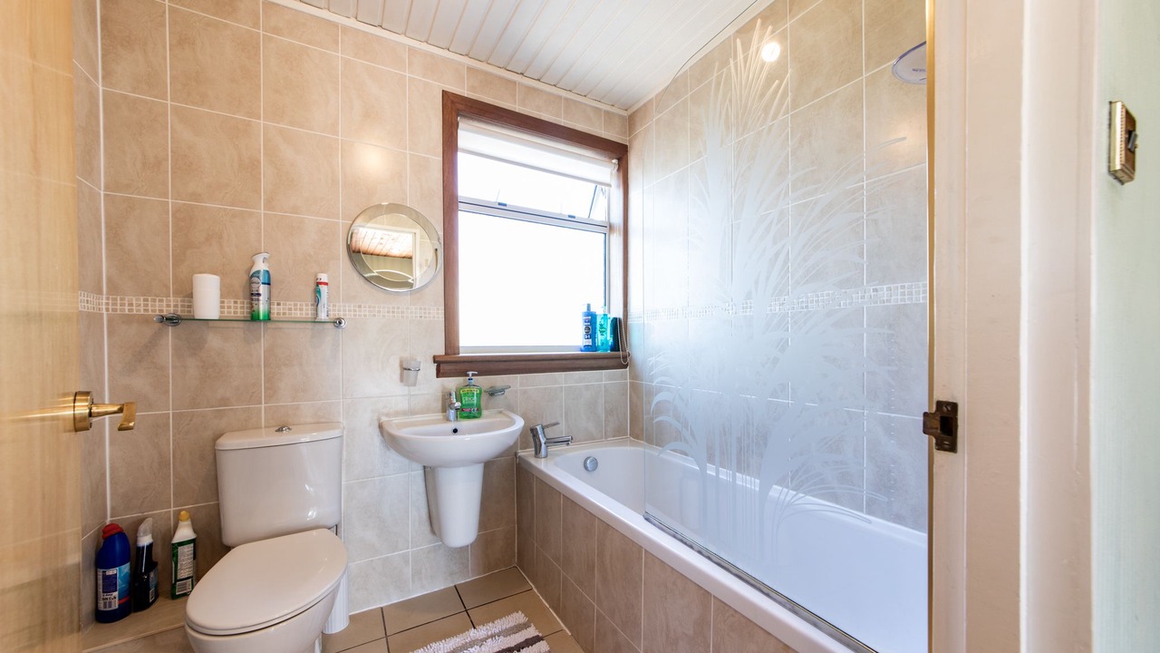 Photo of Bathroom in Gilmerton