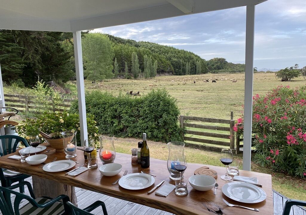 Photo of Others in Te Tii