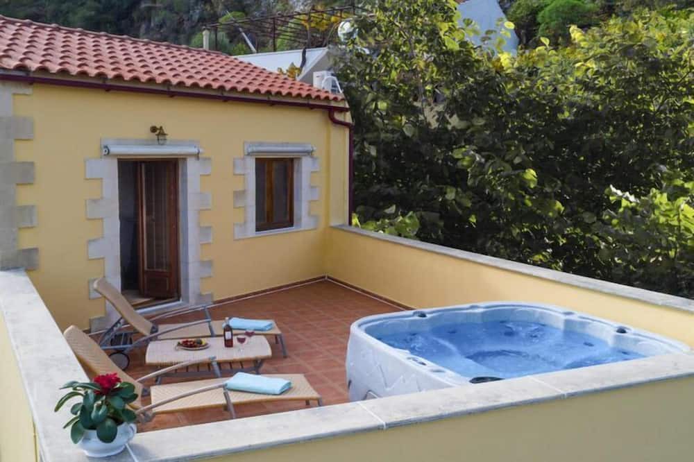 Photo of Patio Balcony in Maheri