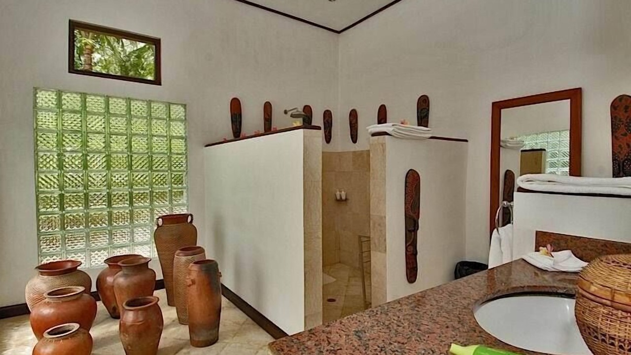 Photo of Bathroom in Sambirenteng