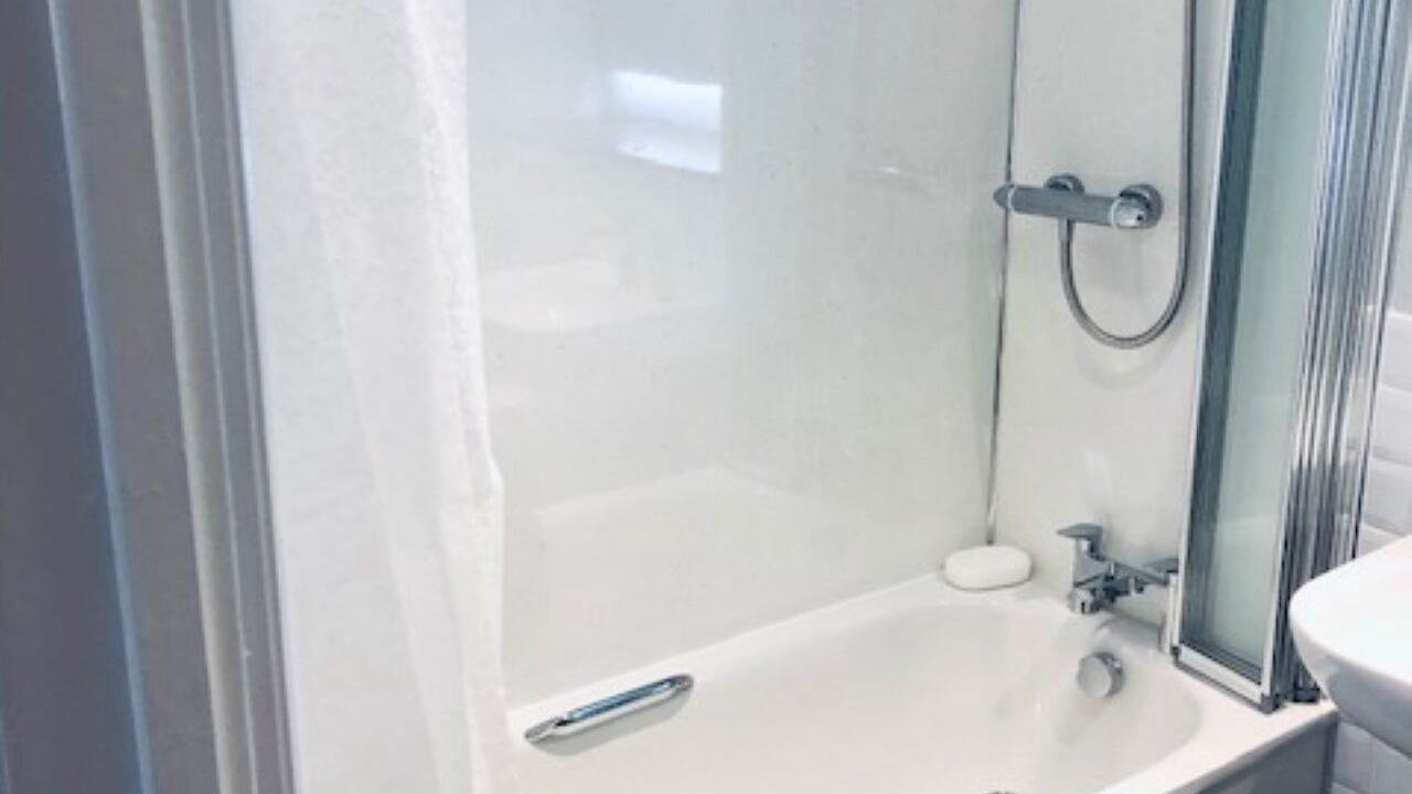 Photo of Bathroom in Pathhead