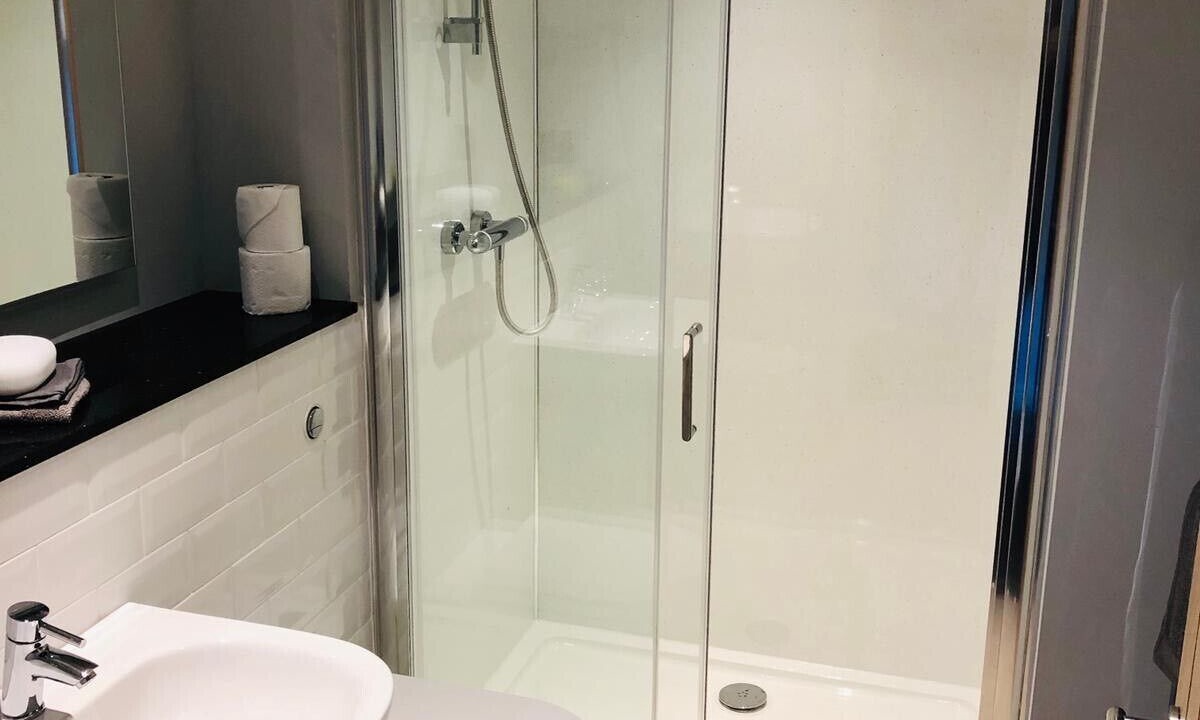 Photo of Bathroom in Pathhead