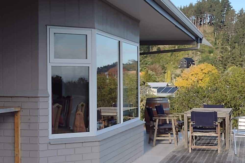 Photo of Patio Balcony in Gisborne