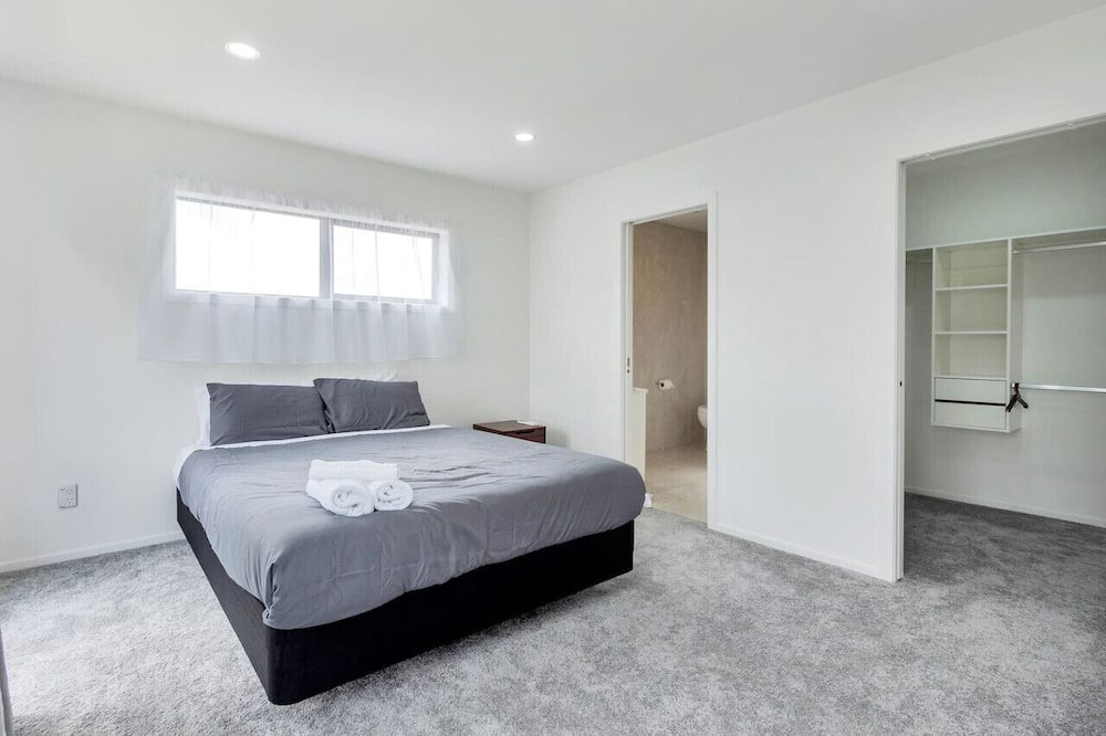 Photo of Others in Mangere