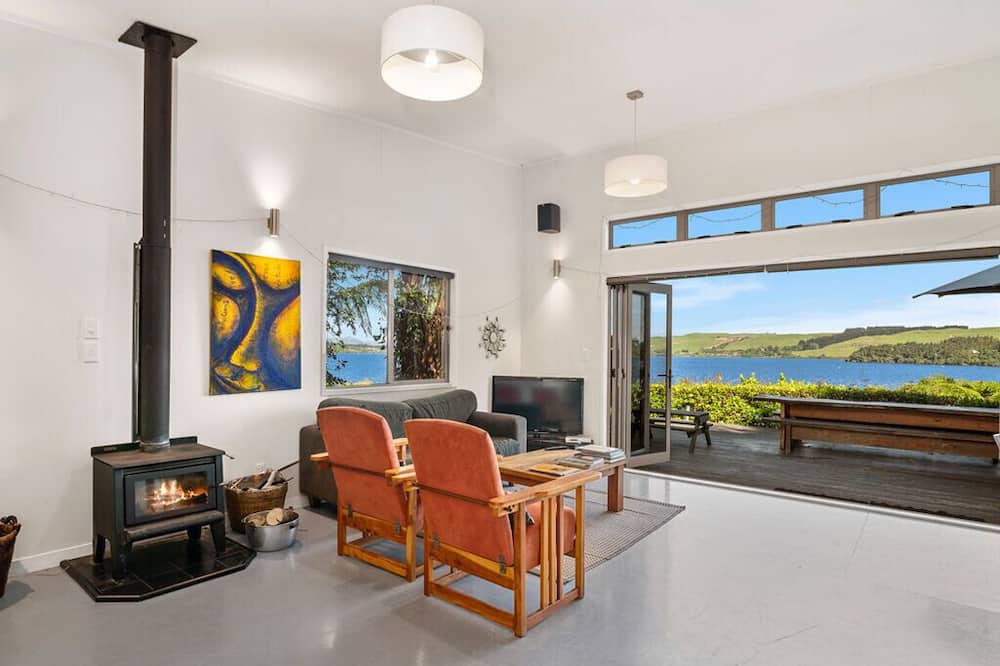 Photo of Livingroom in Tikitere