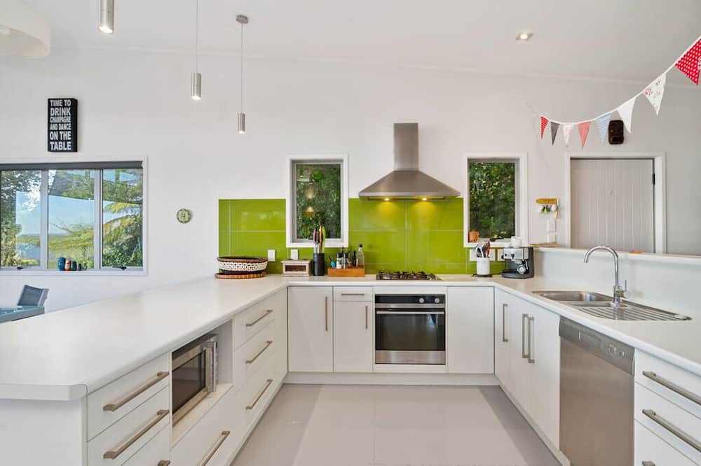 Photo of Kitchen in Tikitere