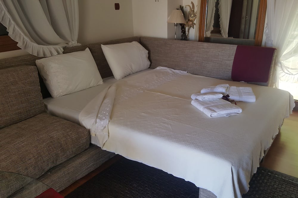 Photo of Bedroom in Prosotsani
