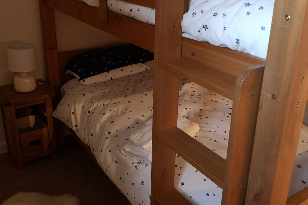 Photo of Bedroom in Pathhead
