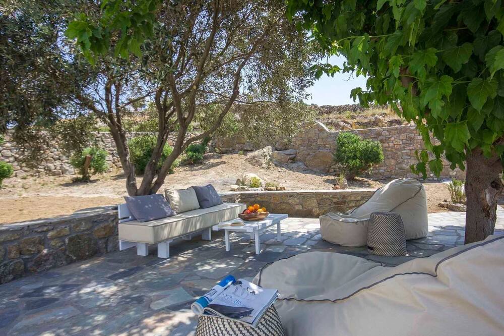 Photo of Patio Balcony in Houlakia