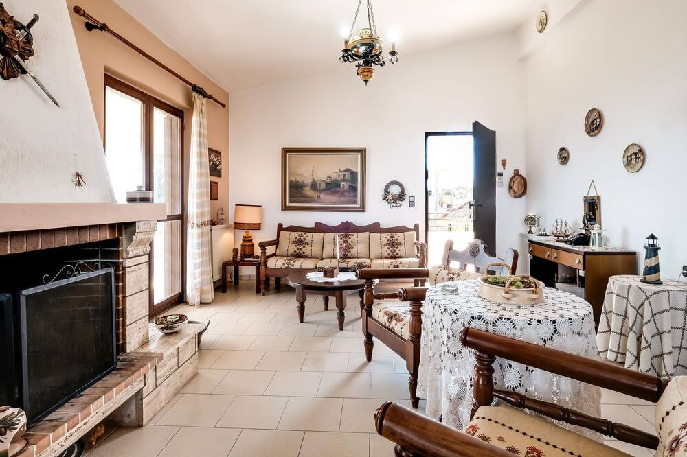 Photo of Livingroom in Tanagra