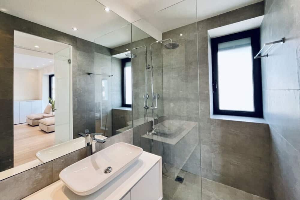 Photo of Bathroom in Elliniko