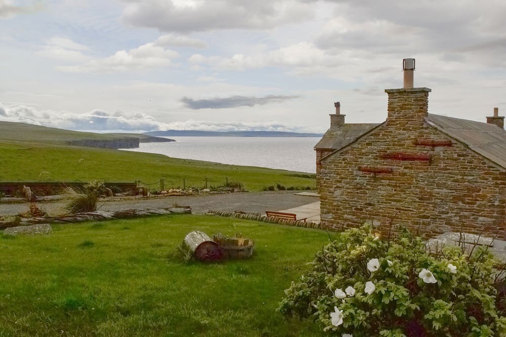 Photo of Outdoor in Pierowall
