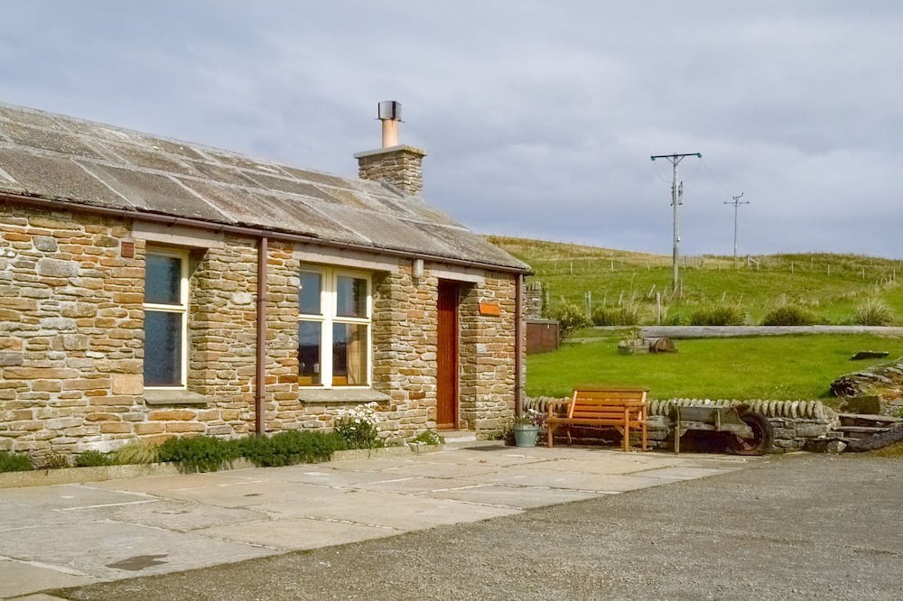 Photo of Outdoor in Pierowall