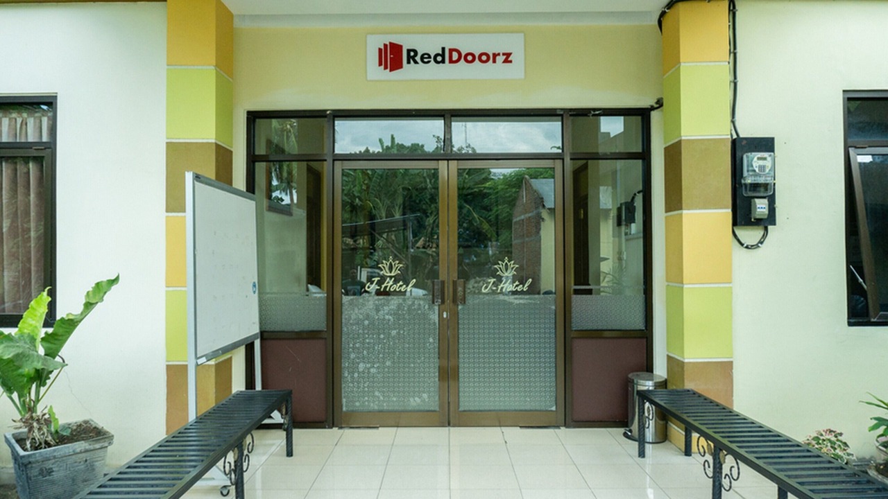 Photo of Others in Ende