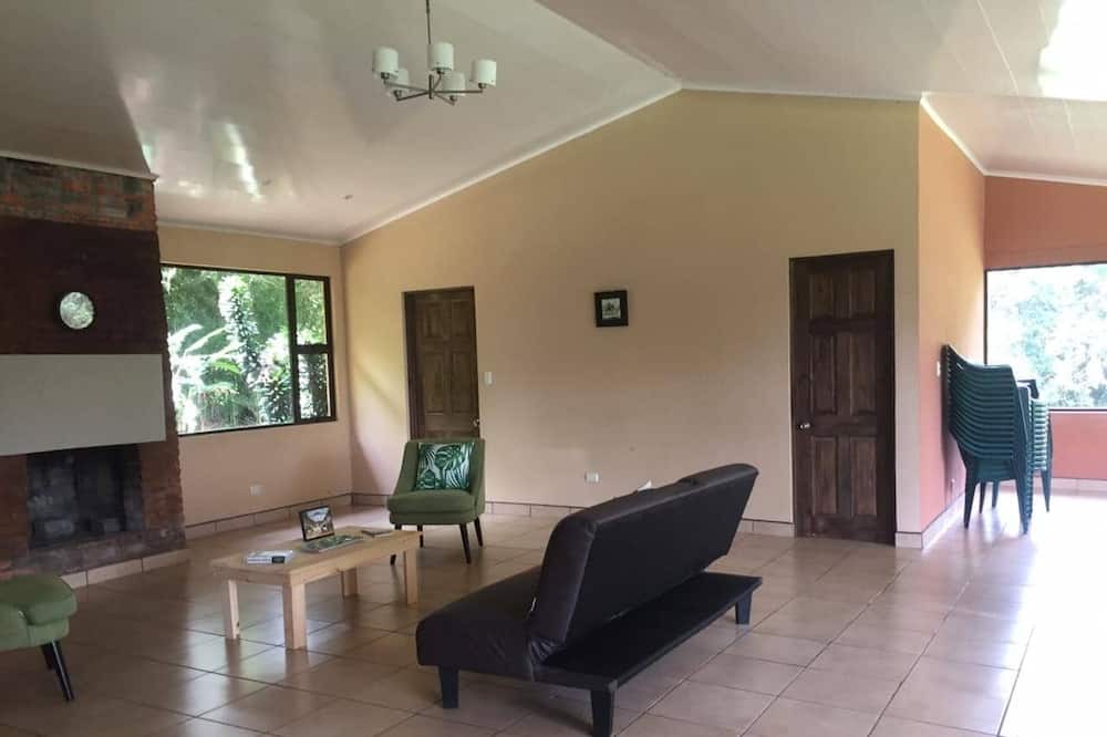 Photo of Livingroom in Sector Central