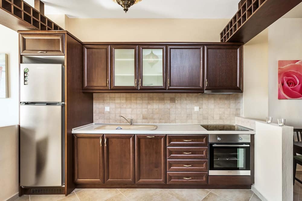 Photo of Kitchen in Keratsini-Drapetsona