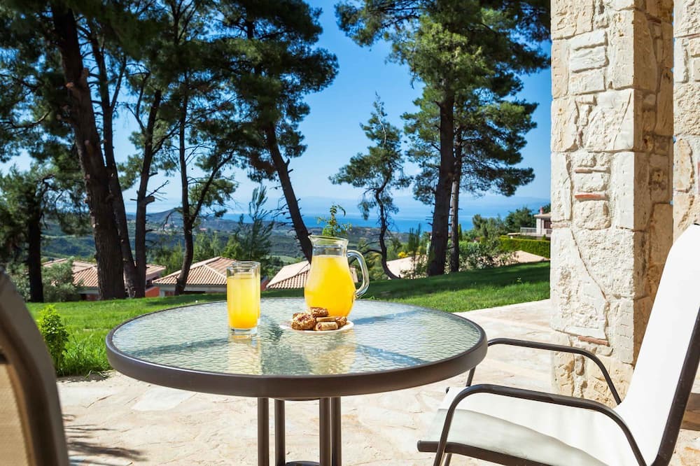 Photo of Patio Balcony in Keratsini-Drapetsona