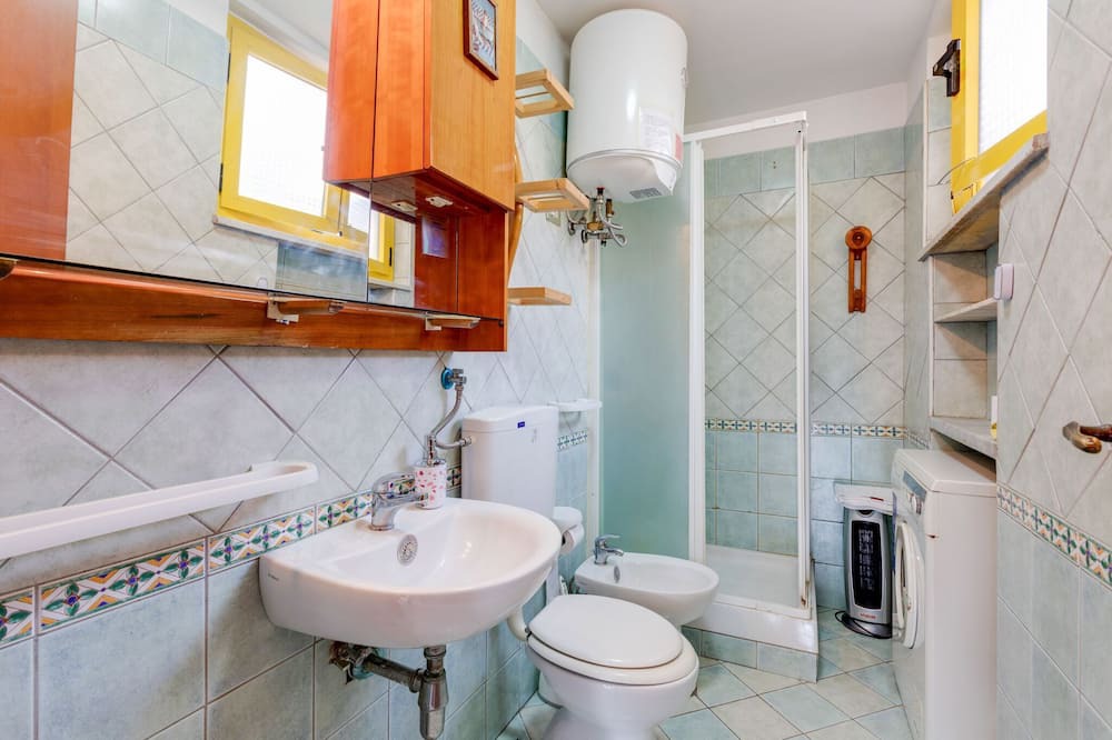 Photo of Bathroom in Villa San Giovanni